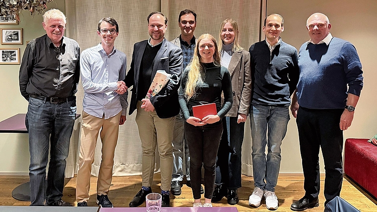 Der alte und neue Vorstand der NHG Aargau auf einem Bild vereint.Bild: zvg