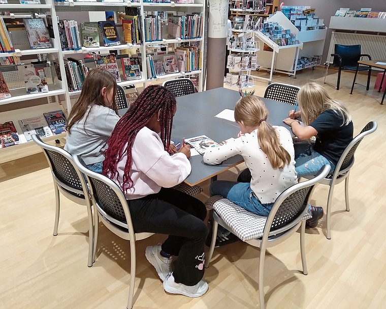 Ruhiger Leseort: In der Bibliothek Gränichen finden Kinder Raum zum Lesen und Entdecken.Bild: ZVG