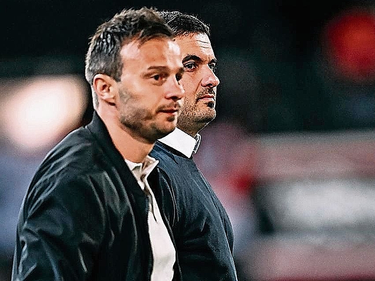 Das Verhältnis zwischen FCA-Sportchef Elsad Zverotic (vorne) und Trainer Brunello Iacopetta gilt als abgekühlt.Bild: Sarah Rölli