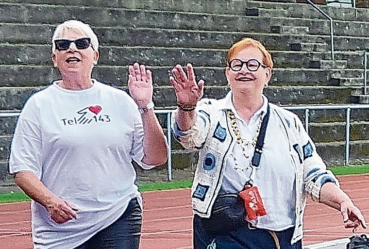 Die ehemalige und die neue Präsidentin (rechts) gemeinsam am Rotarylauf.Bild: zvg