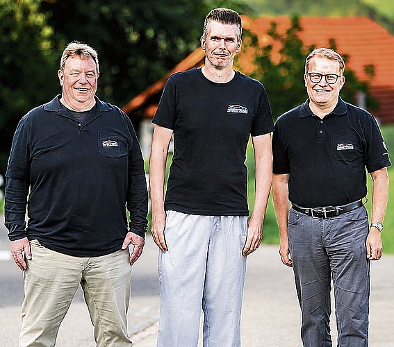 Mit viel Herzblut engagieren sich Alain Martin, Marc Buchser und Roger Lehner (von links) im Vorstand des Vereins Bergrennen Reitnau und organisieren den Traditionsanlass bereits zum dritten Mal gemeinsam.Bild: Remo Conoci Mit viel Herzblut engagieren sich Alain Martin, Marc Buchser und Roger Lehner (von links) im Vorstand des Vereins Bergrennen Reitnau und organisieren den Traditionsanlass bereits zum dritten Mal gemeinsam.Bild: Remo Conoci
