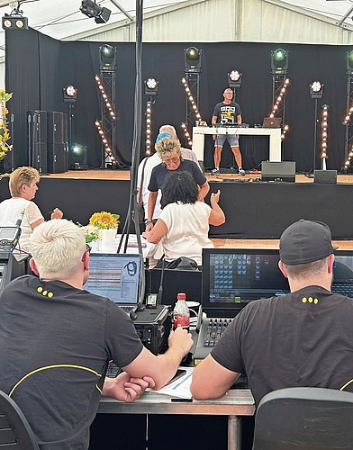 Professionelle musikalische Unterhaltung.