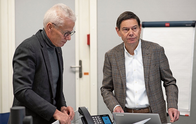 Die Gründungsmitglieder der IG Umfahrung Suhr – im Bild Vize-Präsident Rudolf Obrecht (links) und Präsident Hans-Peter Zehnder – haben während den letzten 10 Jahren massgeblich dazu beigetragen, dass VERAS kurz vor der Realisierung steht.Bild