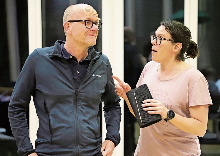 Eva Tschanz alias Jenny und Dirk Scharrenbach als der Ganove Edi.