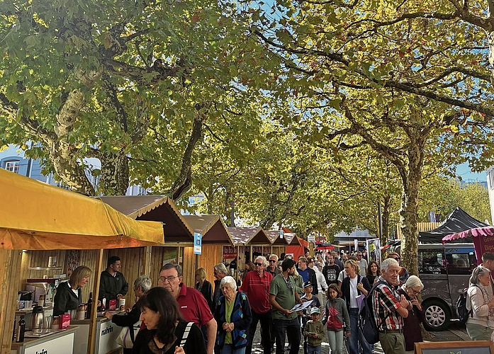 Bei bestem Wetter fand der 85. Markt Aarauer Gewerbetreibender statt. Bei bestem Wetter fand der 85. Markt Aarauer Gewerbetreibender statt.