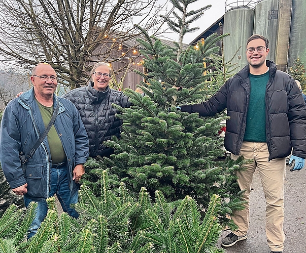 Familie Schumacher hat sich ihren Weihnachtsbaum auswählen dürfen.Bilder: KF