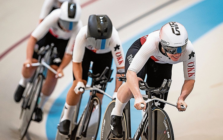 Aline Seitz (rechts) führt den Schweizer Bahnvierer an, der sich an den letzten Weltmeisterschaften mit Rang 6 so weit vorne klassierte wie noch nie.Bild: Arne Mill/Swiss Cycling