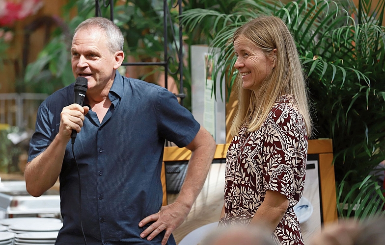 Gastgeber beim Mittagshalt in Hirschthal: Adrian und Yvonne Huber. Gastgeber beim Mittagshalt in Hirschthal: Adrian und Yvonne Huber.