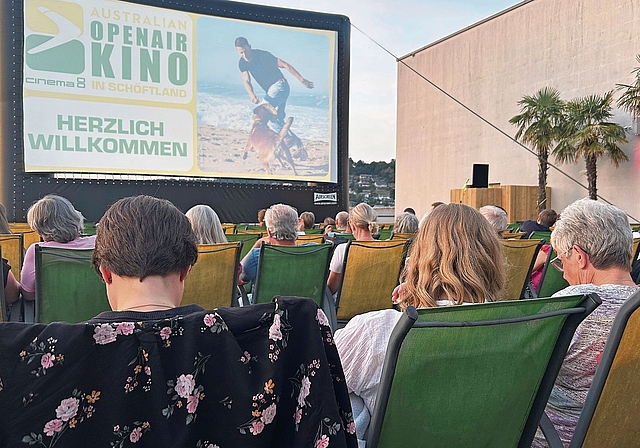 Das Openair-Kino ist an diesem Abend zu etwa zwei Dritteln gefüllt.