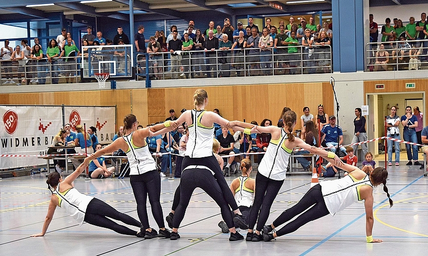 Der Satus Gränichen war nicht nur Organisator, sondern auch aktiv dabei, wie das Bild der Aerobic-Teams zeigt.