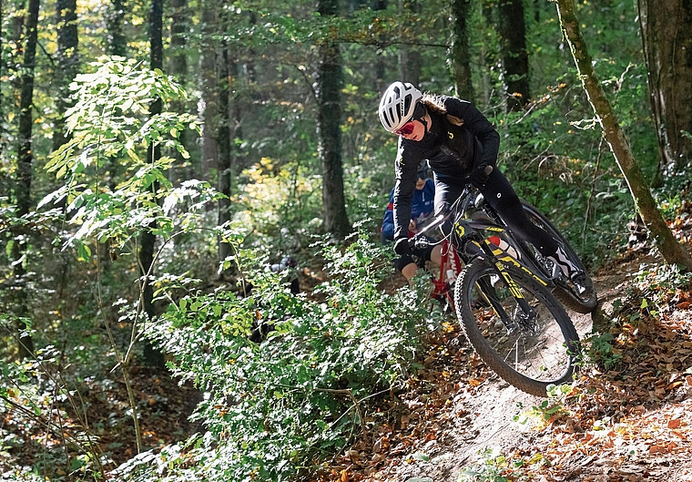 Training des Racing Clubs Gränichen auf den legalen Trails im unteren Suhren- und Wynental.Bild: ALEX SPICHALE