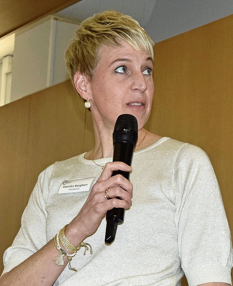 Monika Burgherr: Sie steht mit ihren Vorstandsmitgliedern zurzeit voll im Auflösungsprozess.	Bild: Frieda Steffen