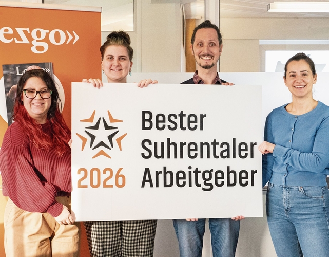 Die Werbeagentur Stutz Kommunikation, Macherin des Lezgo-Magazins, hat das neue Format «Bester Suhrentaler Arbeitgeber» erfunden. Das Team (von links): Sina Wullschleger, Lorena Marending, Markus Stutz und Elena Ricci, (es fehlen: Corinne Bärtschi, Daniel Herren und Zanna Stutz). Bild:STU