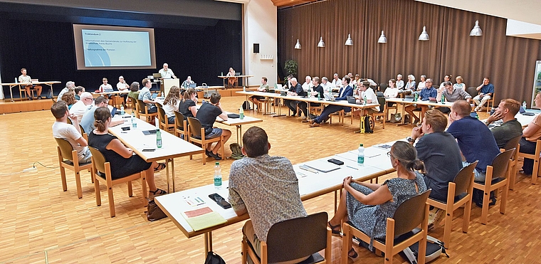 Der Buchser Einwohnerrat hat den Verkauf des Dorfmetzg-Areals sowie die Planungskredite für die neuen Schulbauten auf der Gysimatte gutgeheissen.Bild: RAN