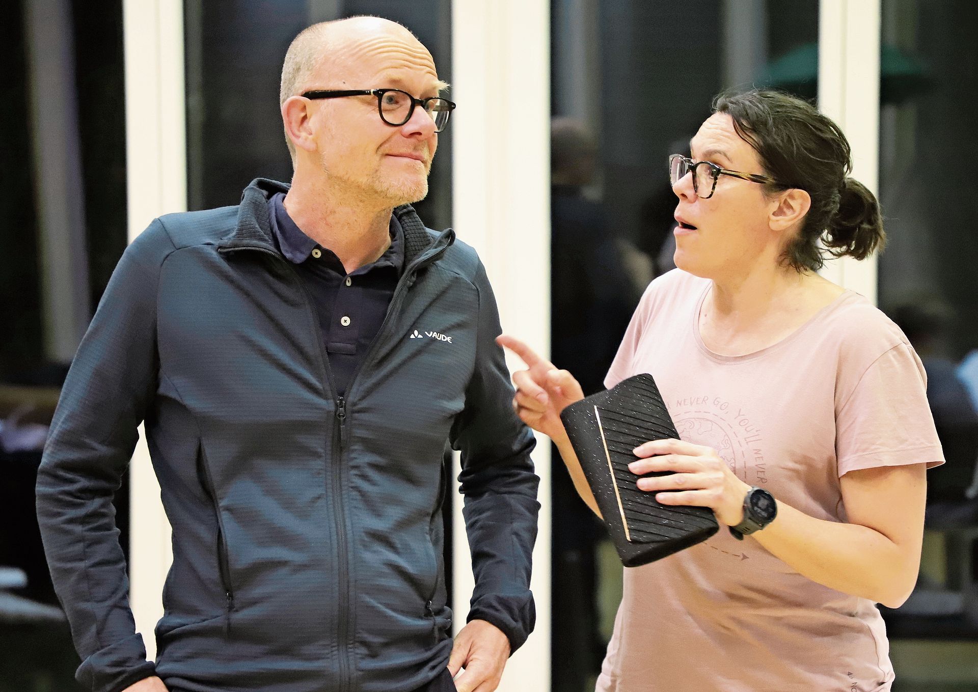 Eva Tschanz alias Jenny und Dirk Scharrenbach als der Ganove Edi.