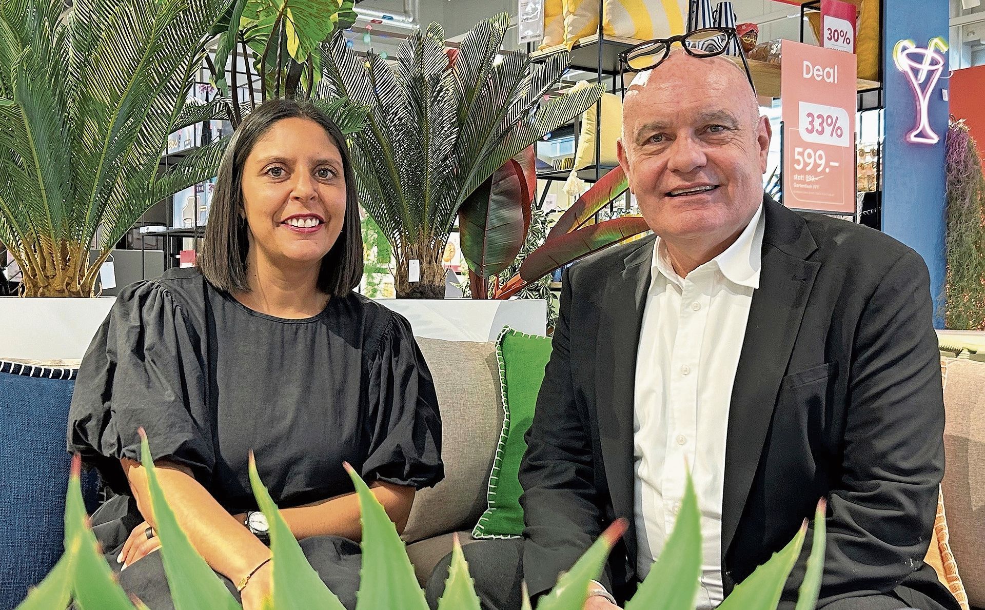 Marketingleiterin Fatima Gmati und Geschäftsführer Stefan Regna.