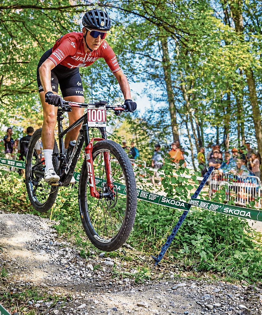 Nicole Koller zeigte beim Saisonfinale in Gränichen eine souveräne Leistung. Mit ihrem Tagessieg sicherte sich die Schweizer Meisterin auch den Gesamtsieg im Škoda Swiss Bike Cup. 