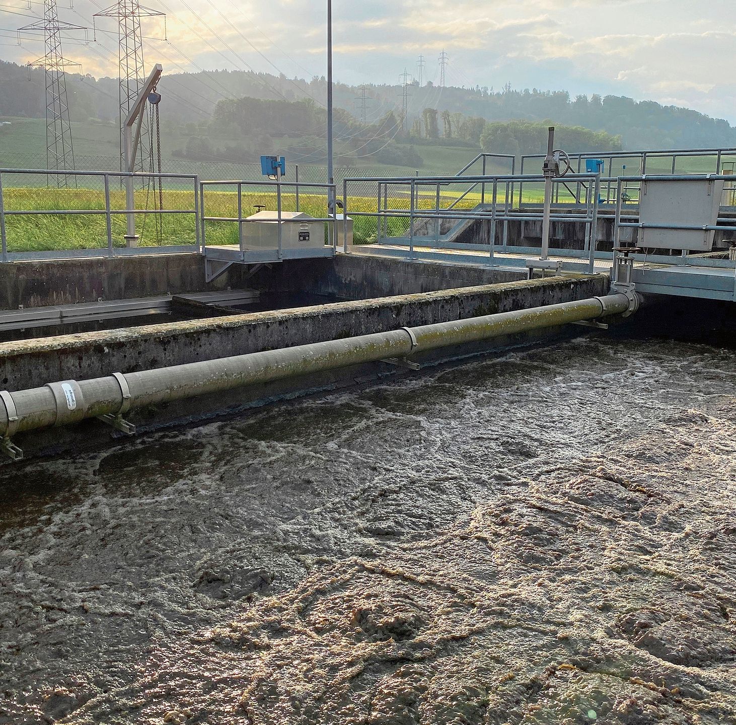 Die ARA Suhrenmoos des Abwasserverbands Reitnau-Moosleerau: Mehrere Tonnen Zementschlamm und Sand richteten hier Schäden von rund 17’000 Fran-ken an.Bild: RAN Die ARA Suhrenmoos des Abwasserverbands Reitnau-Moosleerau: Mehrere Tonnen Zementschlamm und Sand richteten hier Schäden von rund 17’000 Fran-ken an.Bild: RAN