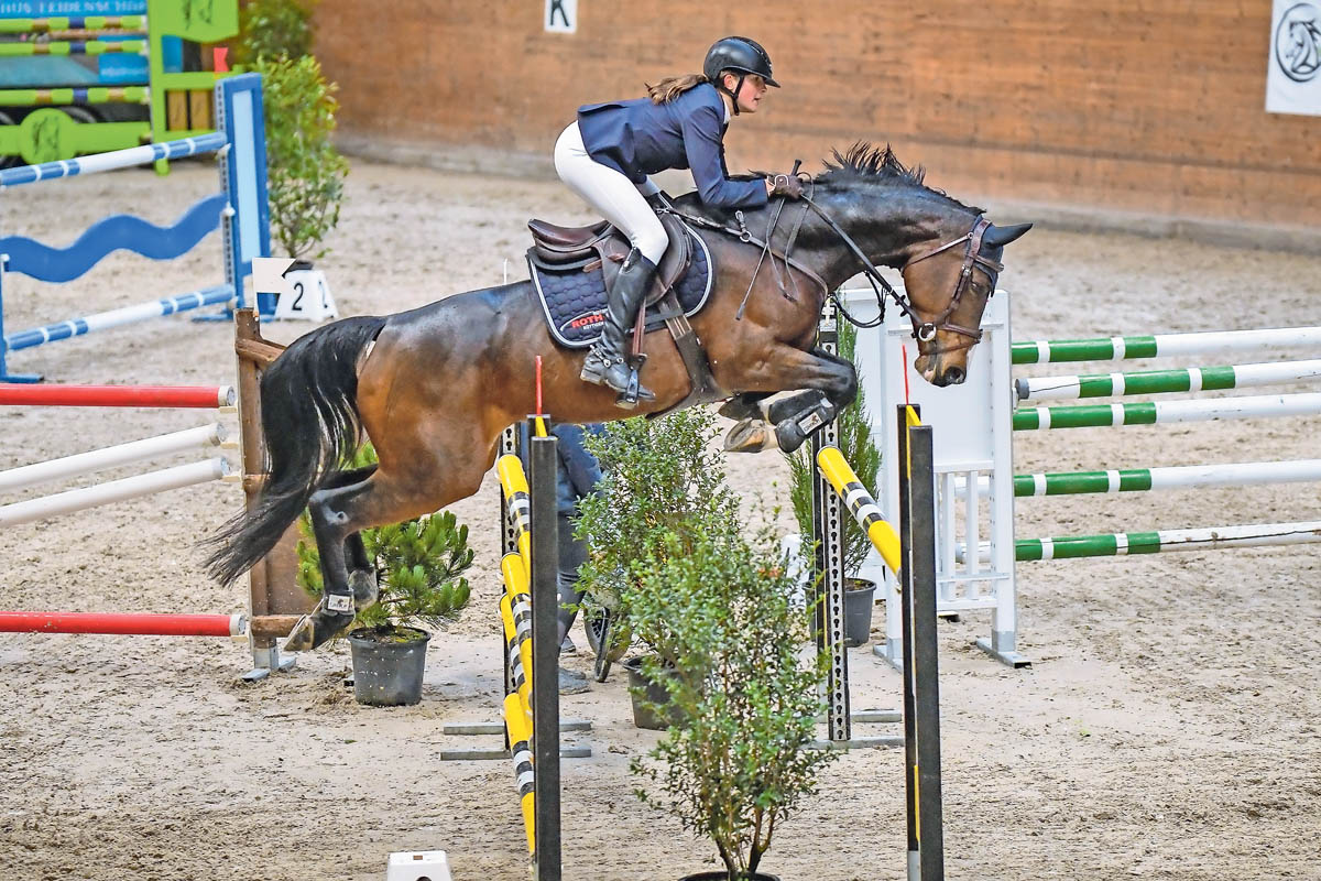 La_Reiten_Debora_Burgherr Debora Burgherr aus der Moosersagi | Der Landanzeiger