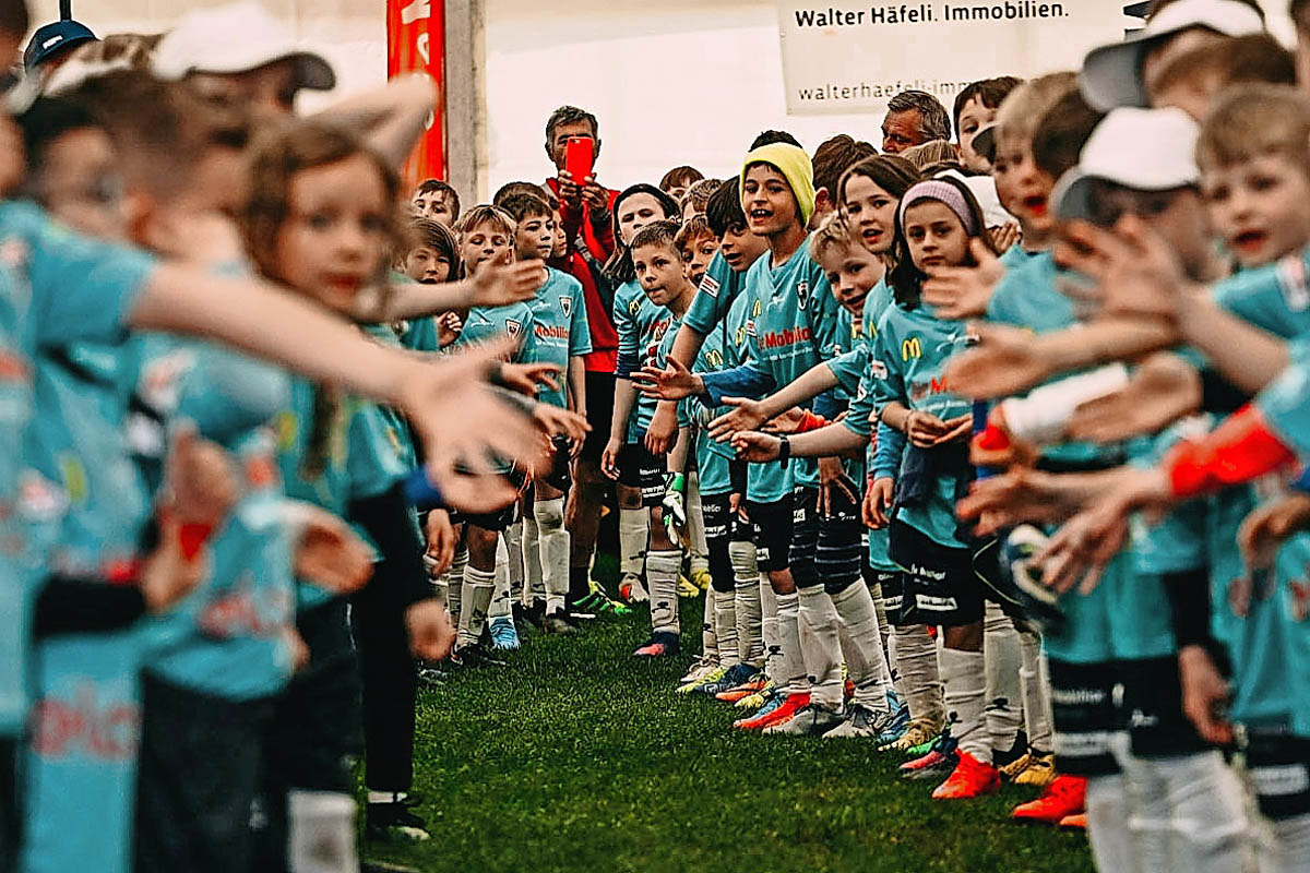 ROE_2459 Jeder Tag ein Fussballfest | Der Landanzeiger